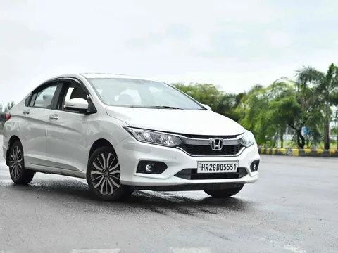 Honda City premium sedan taxi available for hire in Mangalore